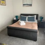 Rent 5 bedroom house in London