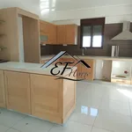 Rent 3 bedroom house of 285 m² in Achaia