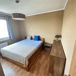 Pronajměte si 4 ložnic/e byt o rozloze 104 m² v Prague