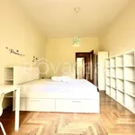 Rent 4 bedroom apartment of 95 m² in Milan