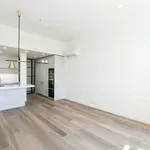 Pronajměte si 3 ložnic/e byt o rozloze 93 m² v Prague