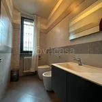 Rent 5 bedroom house of 200 m² in Assago