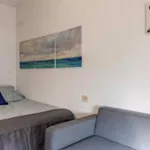 Rent 5 bedroom apartment in Valencia