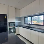 Rent 3 bedroom apartment of 274 m² in Bang Lamung