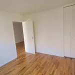 Rent 2 bedroom apartment in Elmhurst