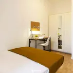 Rent a room of 110 m² in Madrid