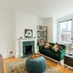 Rent 3 bedroom flat in London