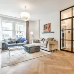 Huur 5 slaapkamer appartement van 147 m² in Apollobuurt