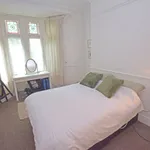 Rent 2 bedroom flat in Cardiff