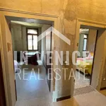 Rent 4 bedroom apartment of 97 m² in Venice