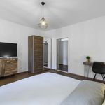 Rent a room of 186 m² in Stuttgart