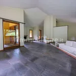 Single family villa, good condition, 470 m², La Pinetina, Appiano Gentile