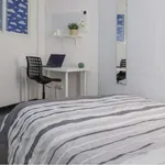 Rent a room of 115 m² in madrid