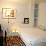 Rent 1 bedroom apartment of 40 m² in Paris