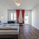 Miete 1 Schlafzimmer wohnung von 775 m² in Berlin