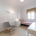 Rent a room of 85 m² in valencia