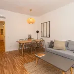 Rent 3 bedroom apartment of 80 m² in barcelona