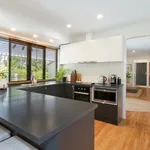 Rent 4 bedroom house in Noosa Heads