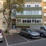 Rent a room of 117 m² in lisbon