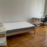 Rent 3 bedroom apartment of 66 m² in Milan