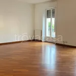 Rent 4 bedroom apartment of 150 m² in Milano