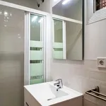 Rent a room of 122 m² in Barcelona