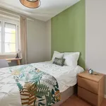 Rent a room of 140 m² in Lisboa