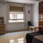 Rent a room of 120 m² in valencia