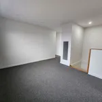 Rent 4 bedroom house in altona-north