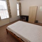 Rent 3 bedroom house in West Midlands