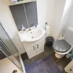 Rent 5 bedroom flat in West Midlands