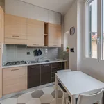 Rent 3 bedroom apartment of 90 m² in Florence