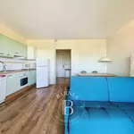 Appartement de 50 m² avec 2 chambre(s) en location à Paris