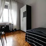 Rent a room of 170 m² in turin