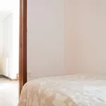 Rent a room of 74 m² in madrid