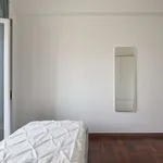 Rent a room in lisbon