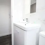 Rent 1 bedroom flat in Cardiff