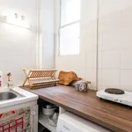 Rent 1 bedroom apartment of 29 m² in Paris