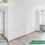 Rent 3 bedroom apartment of 70 m² in Milan