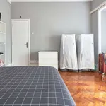 Rent a room in lisbon