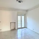 Affitto 3 camera appartamento di 97 m² in Taranto