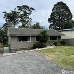 Rent 3 bedroom house of 1112 m² in  Sanctuary Point NSW 2540                        