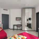 Rent a room in milan