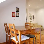 Rent 2 bedroom apartment of 52 m² in lisbon