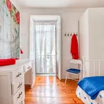 Rent a room in lisbon