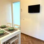 Rent a room of 60 m² in Barcelona