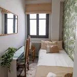 Rent 4 bedroom apartment in Valencia