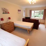 Rent 5 bedroom house in Woking