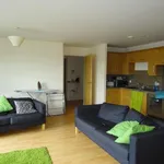 Rent 2 bedroom flat in Glasgow