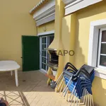 Rent 2 bedroom apartment of 91 m² in Quarteira